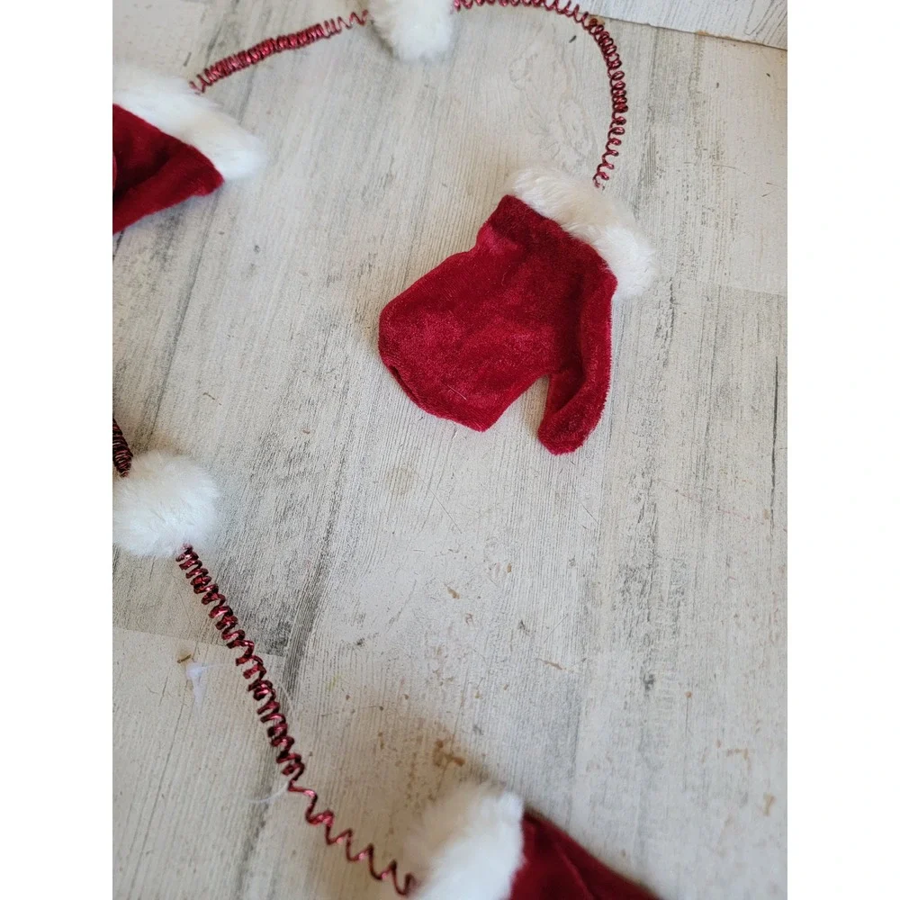 Vintage style mitten 4ft Garland red Xmas unique Santa Claus home decor